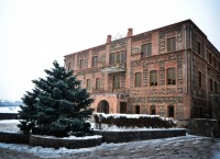 Najarians of Massachusetts Donate Prime Yerevan Property to AUA